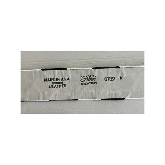 An Abbe Creation Vintage 80' Black and White Size Medium Chevron Leather Belt - Picture 4 of 5